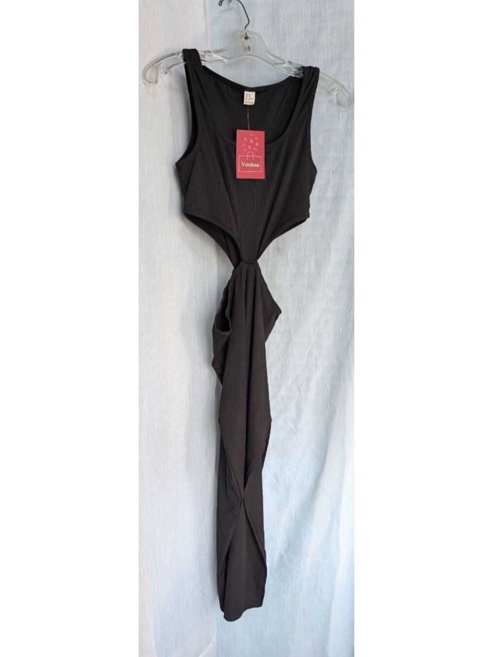 NWT verdusa  black cut out waist maxi dress Size medium